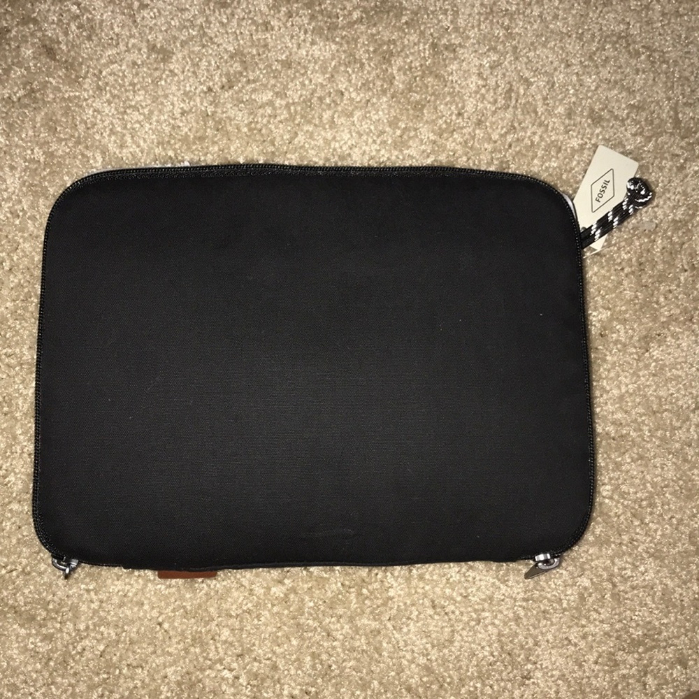 Fossil Tech Organizer - Picture 2 of 8